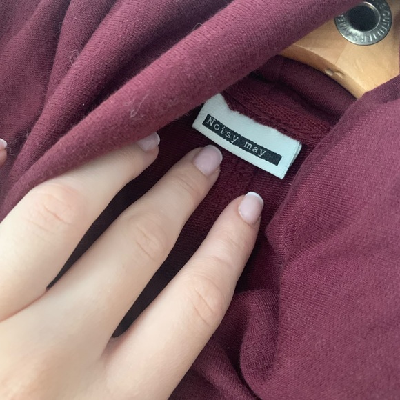 Noisy may cowl neck hi-lo sweater - never worn! - Picture 3 of 3